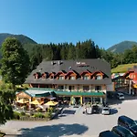 维达莱蓝道尔霍夫酒店 4* 斯拉德明
