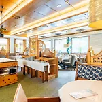 维达莱蓝道尔霍夫酒店 斯拉德明