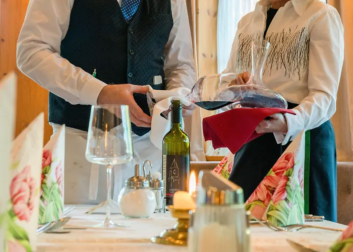 维达莱蓝道尔霍夫酒店 4* 斯拉德明