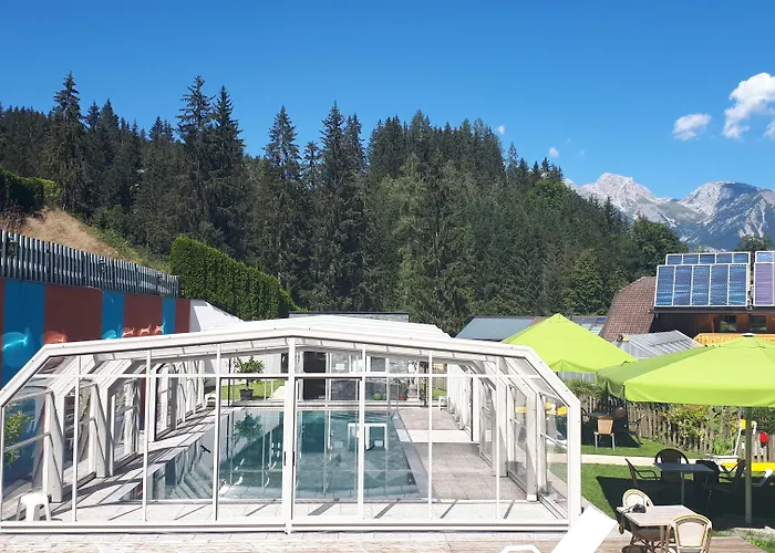 维达莱蓝道尔霍夫酒店 4* 斯拉德明